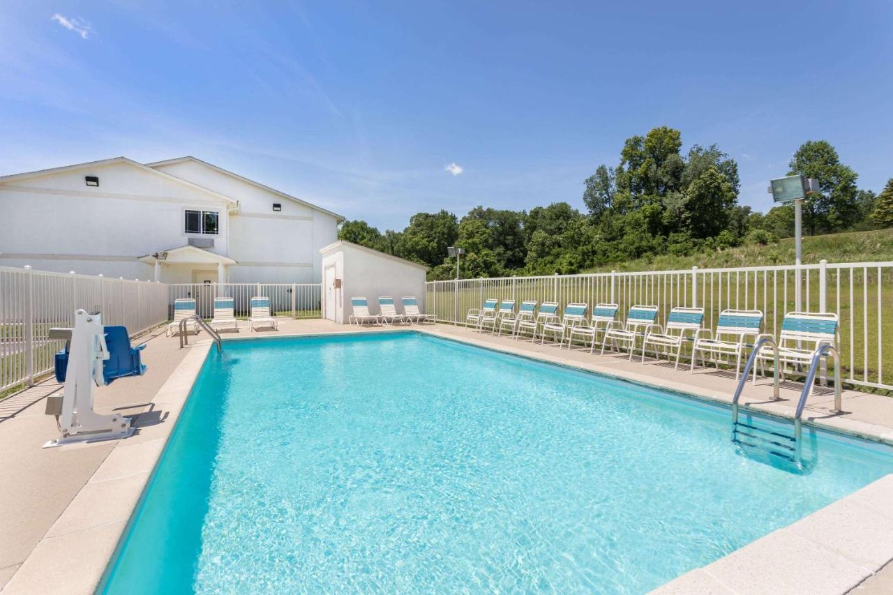 Super 8 By Wyndham Vicksburg Motel Exterior photo